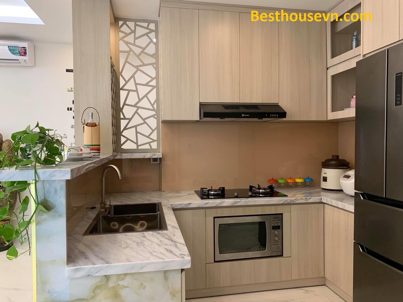 Mitown-89sqm-apartment-for-rent-in-phu-my-hung-district-7-hcmc-1