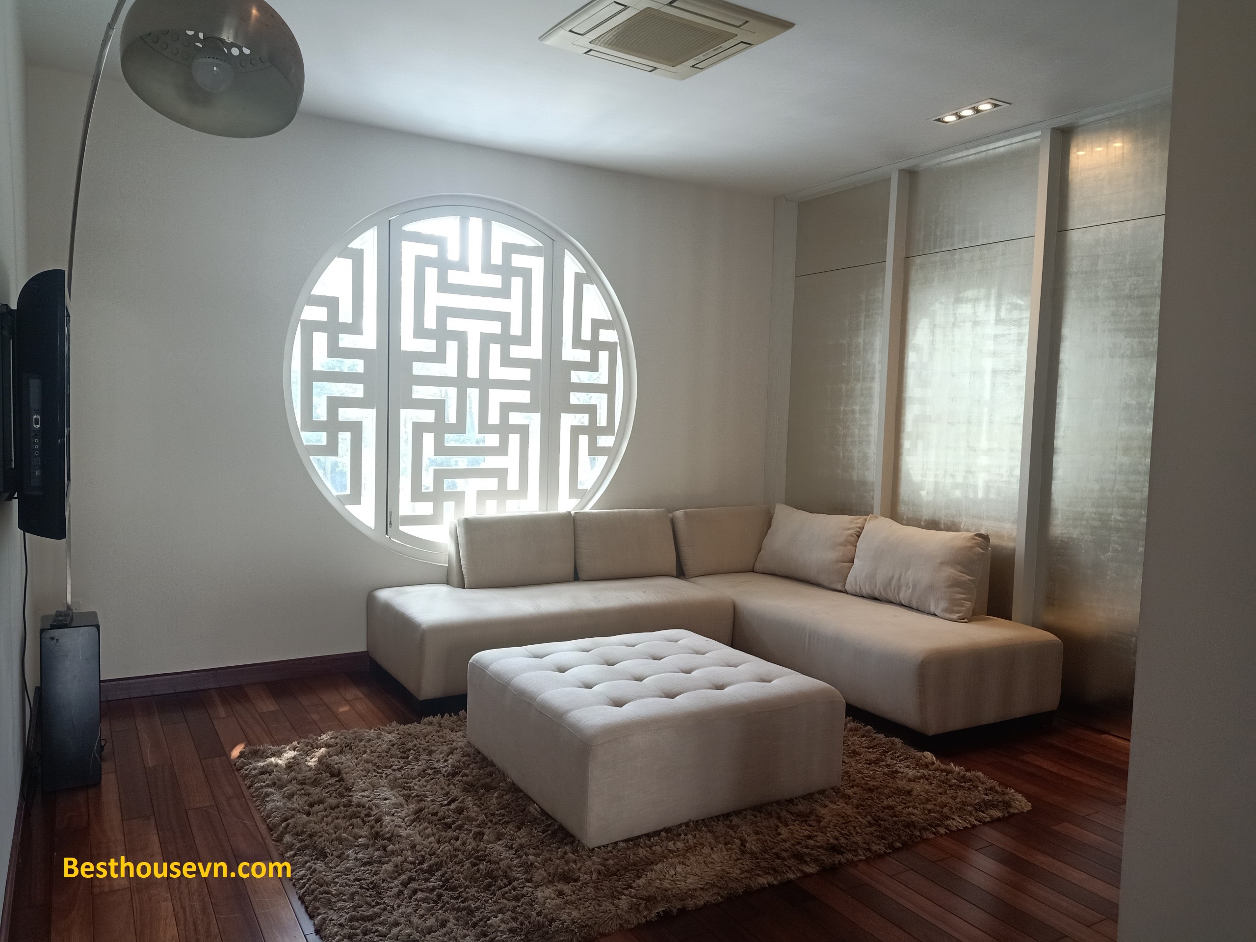 swimming-pool-Villa-for-rent-in-phu-my-hung-2