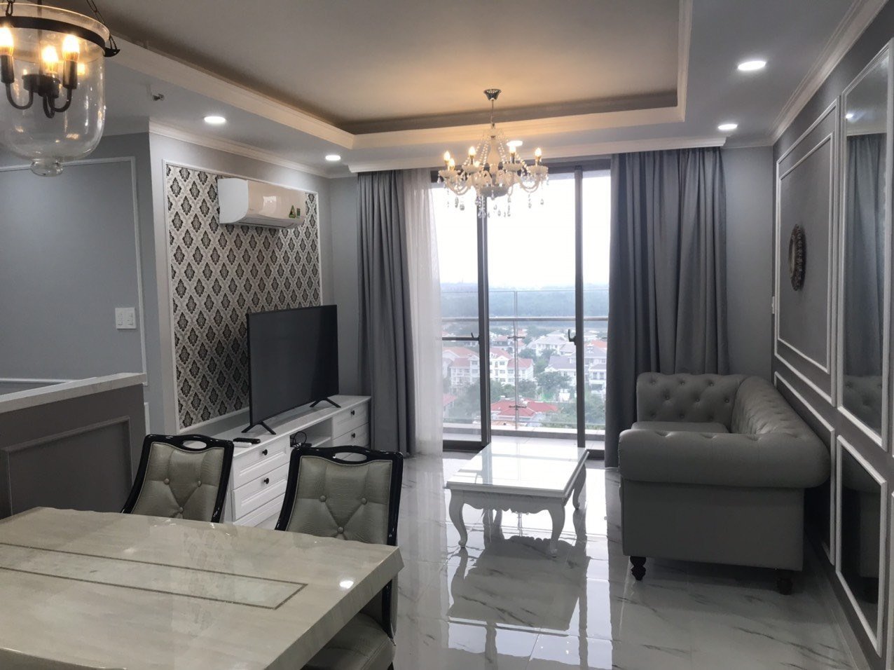 Modern apartment in Hung Phuc for rent