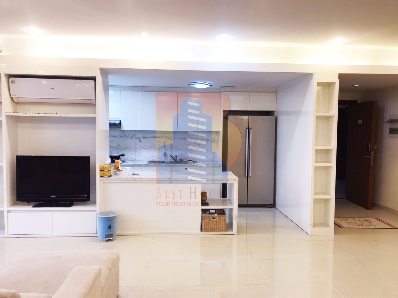 Riverpark 1 beautiful apartment for rent cheap price