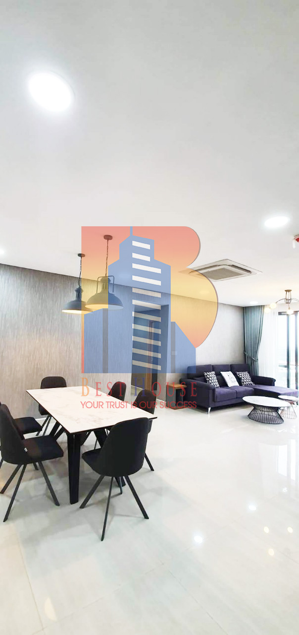 Luxury Riverpark Premier apartment for rent
