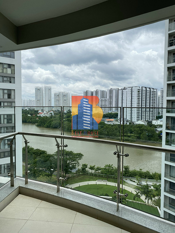 Nice River view apartment in Riverpak Premier