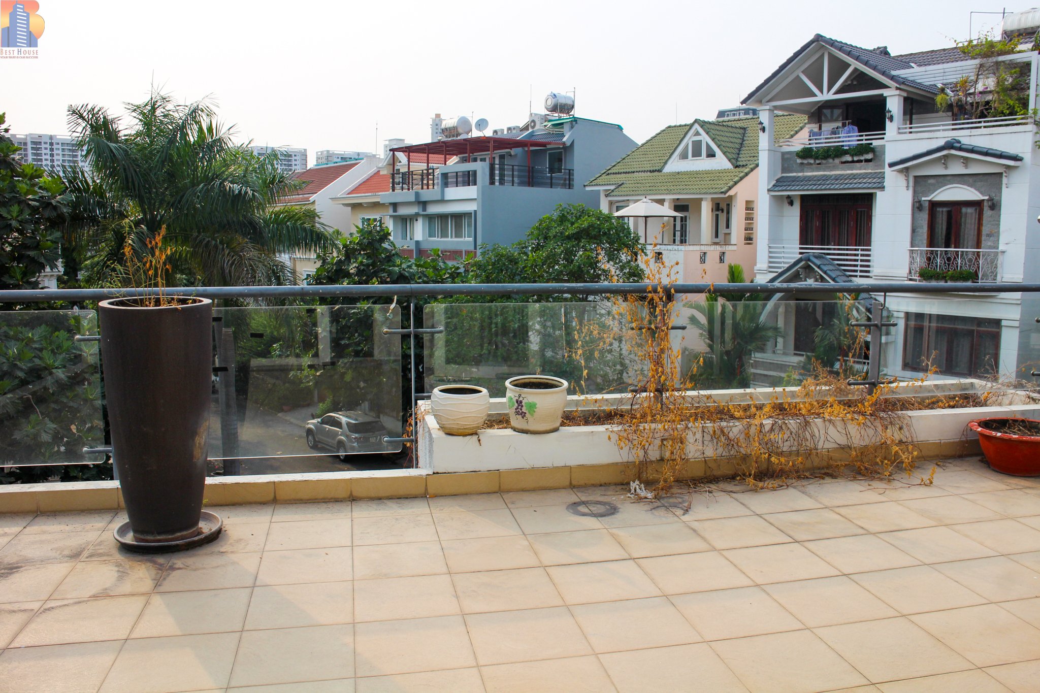 Villa with swimming pool in Phu My Hung for 2800 USD