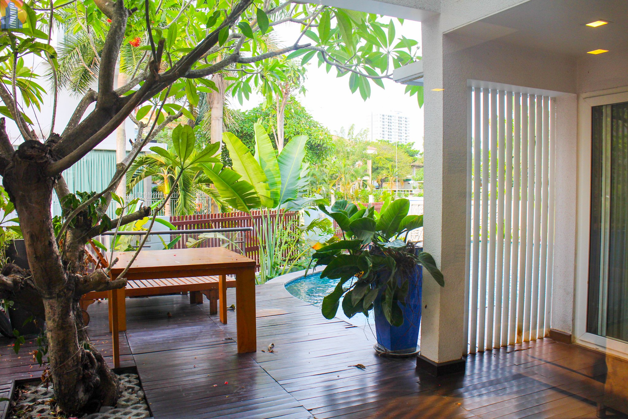 Villa with swimming pool in Phu My Hung for 2800 USD
